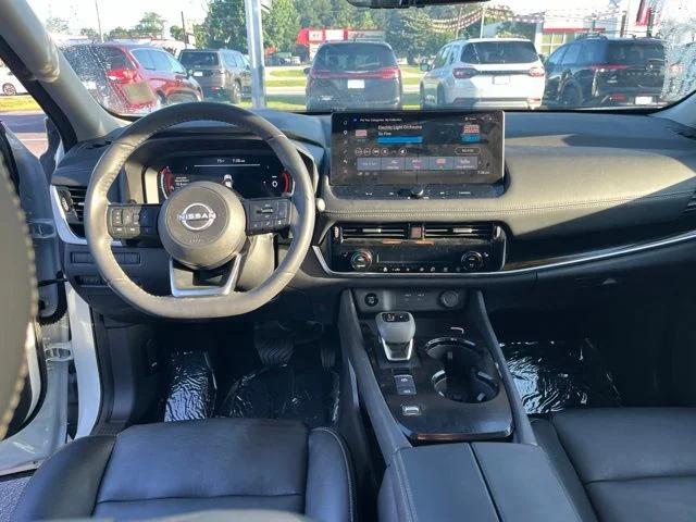 2024 Nissan Rogue SL FWD