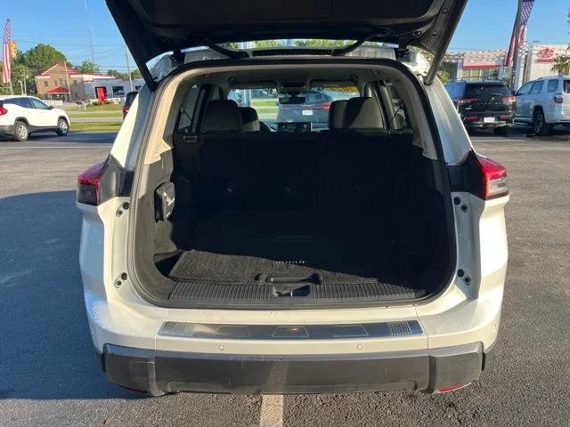 2024 Nissan Rogue SL FWD