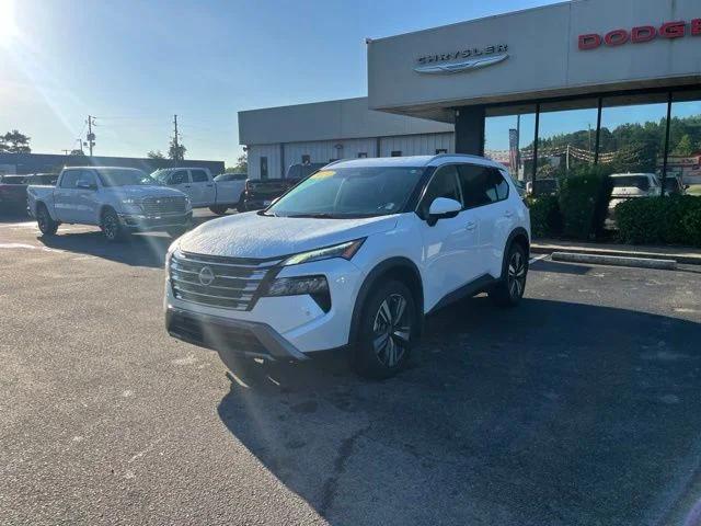 2024 Nissan Rogue SL FWD