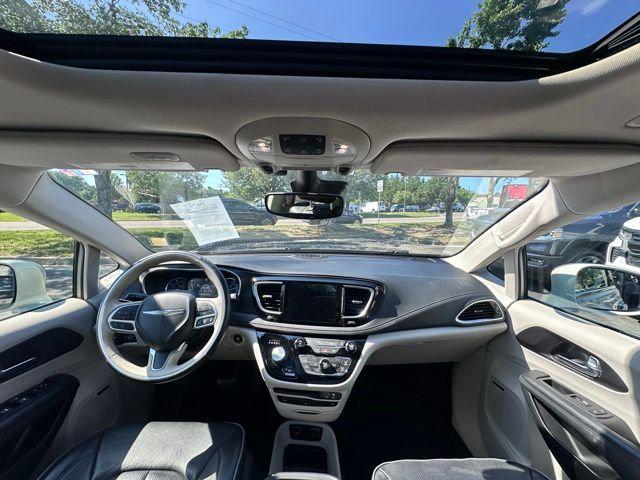 2020 Chrysler Pacifica Hybrid Limited 2020 Chrysler Pacifica Hybrid Limited