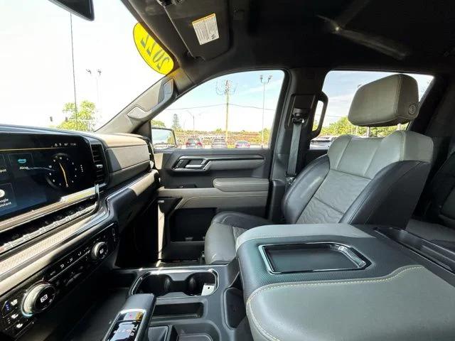 2022 Chevrolet Silverado 1500 4WD Crew Cab Short Bed ZR2