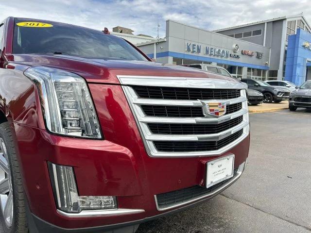 2017 Cadillac Escalade ESV Luxury