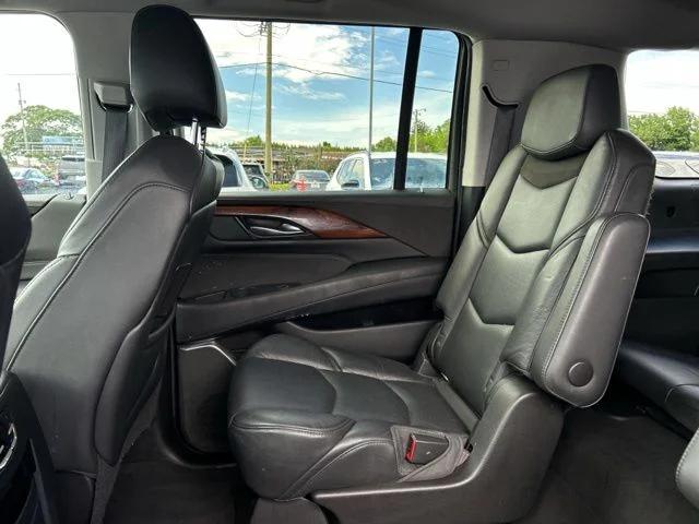 2017 Cadillac Escalade ESV Luxury