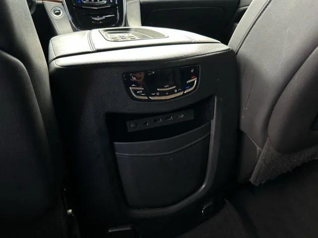 2017 Cadillac Escalade ESV Luxury