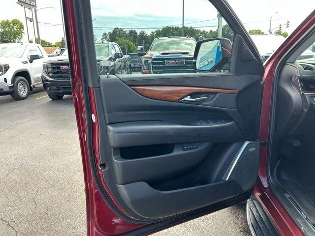 2017 Cadillac Escalade ESV Luxury