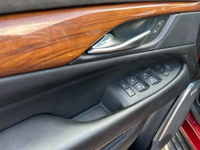 2017 Cadillac Escalade ESV Luxury