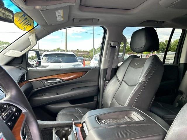 2017 Cadillac Escalade ESV Luxury