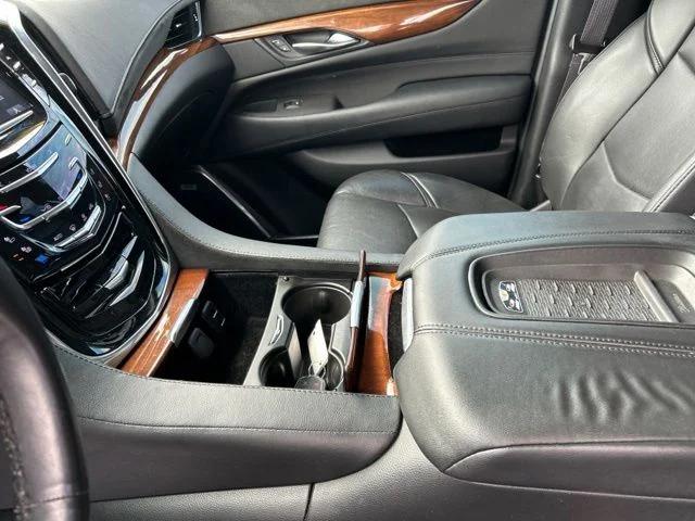 2017 Cadillac Escalade ESV Luxury
