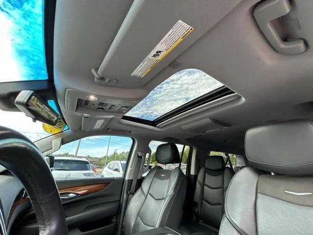 2017 Cadillac Escalade ESV Luxury