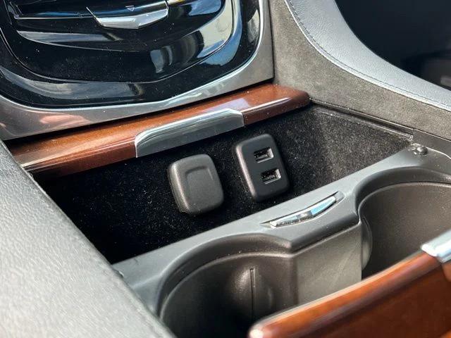 2017 Cadillac Escalade ESV Luxury