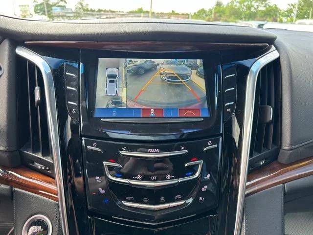 2017 Cadillac Escalade ESV Luxury