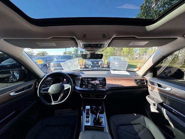 2026 Volkswagen Atlas SE with Technology 2026 Volkswagen Atlas SE with Technology