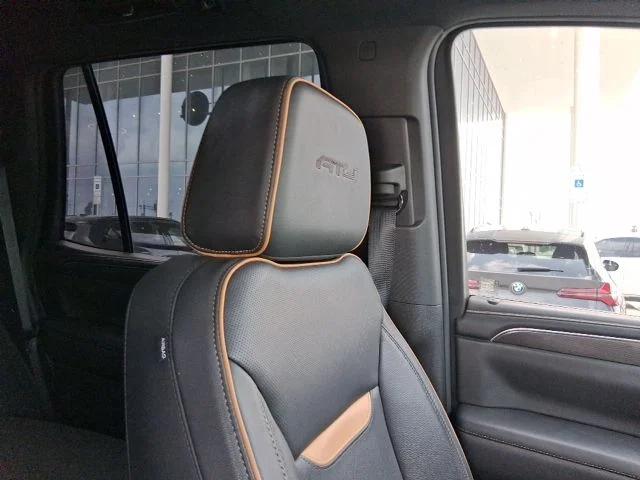 2024 GMC Yukon 4WD AT4