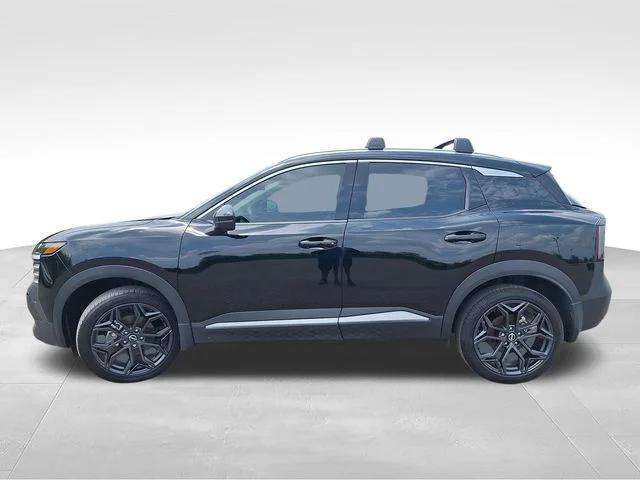2025 Nissan Kicks SR FWD
