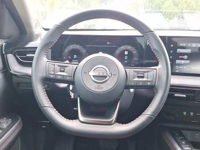 2025 Nissan Kicks SR FWD