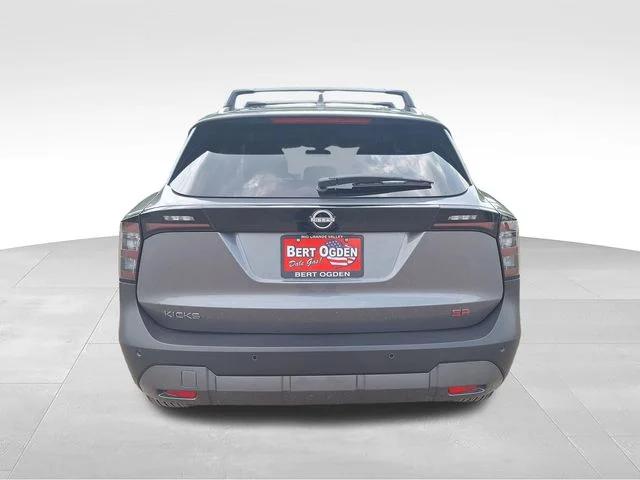 2025 Nissan Kicks SR FWD