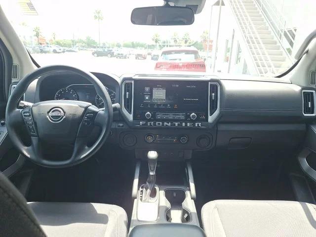2025 Nissan Frontier Crew Cab SV 4x2