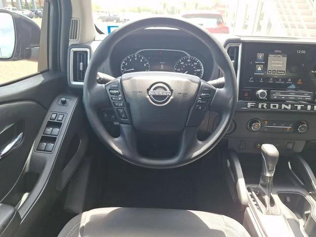 2025 Nissan Frontier Crew Cab SV 4x2