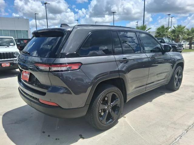 2025 Jeep Grand Cherokee Altitude X 4x2