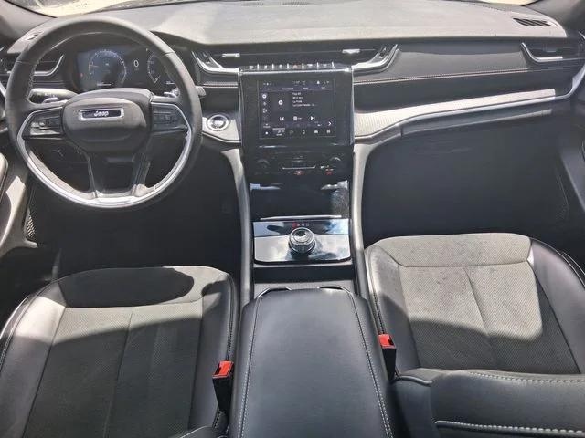 2025 Jeep Grand Cherokee Altitude X 4x2
