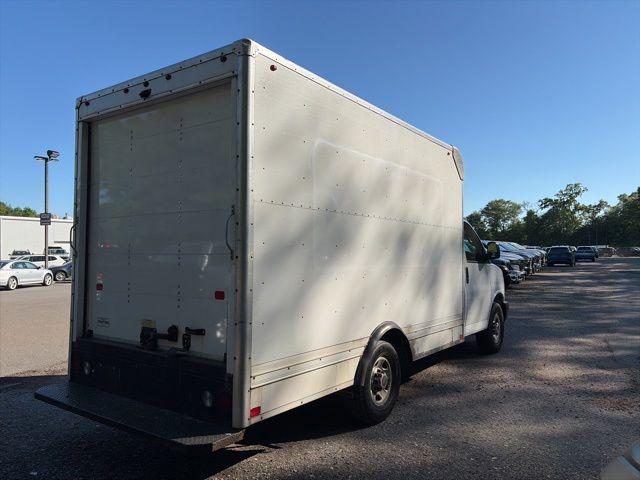 2019 GMC Savana Cutaway Work Van