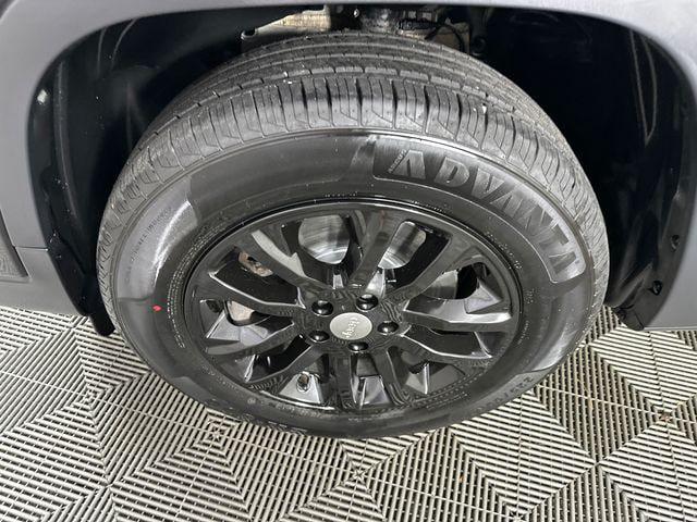 2019 Jeep Cherokee Latitude Plus 4x4 2019 Jeep Cherokee Latitude Plus 4x4
