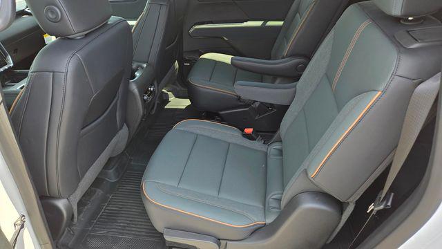 2026 GMC Acadia AT4 AWD