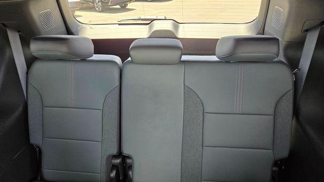 2026 GMC Acadia AT4 AWD