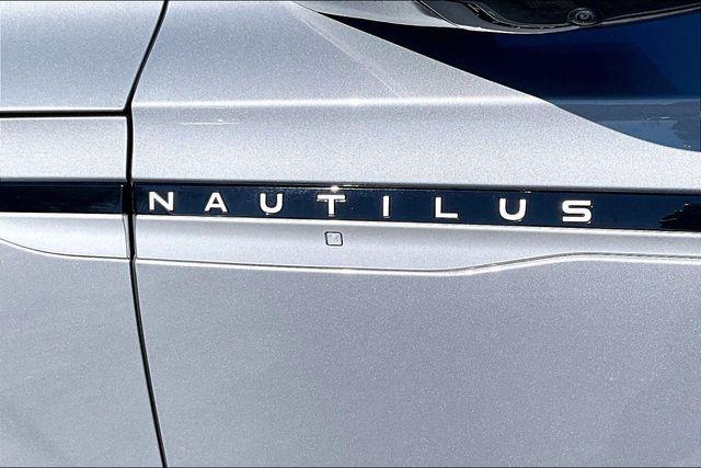2024 Lincoln Nautilus Reserve