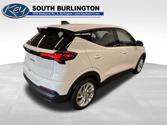 2027 Chevrolet Bolt LT FWD
