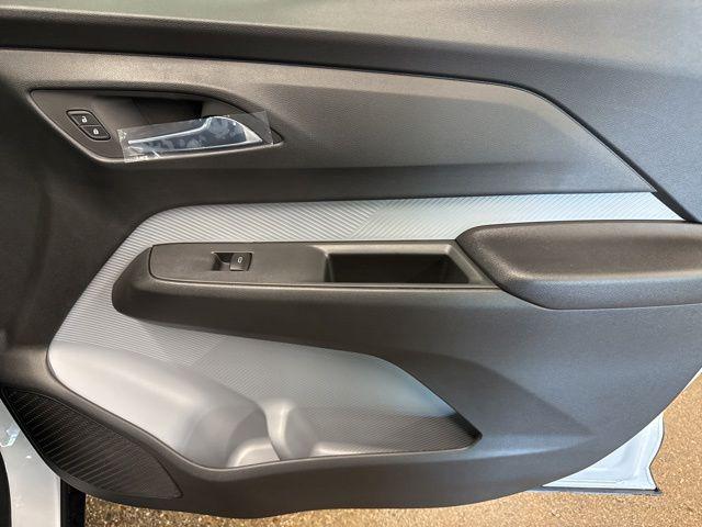 2027 Chevrolet Bolt LT FWD