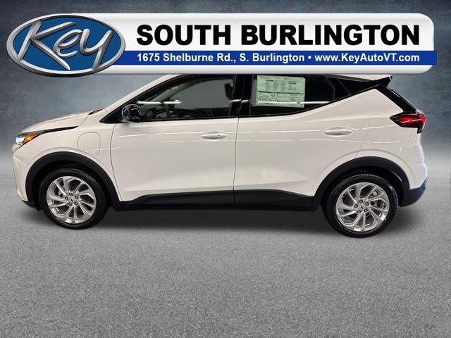 2027 Chevrolet Bolt LT FWD