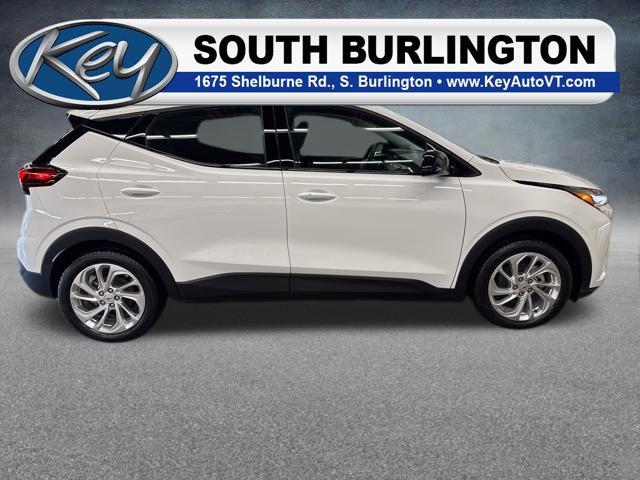 2027 Chevrolet Bolt LT FWD