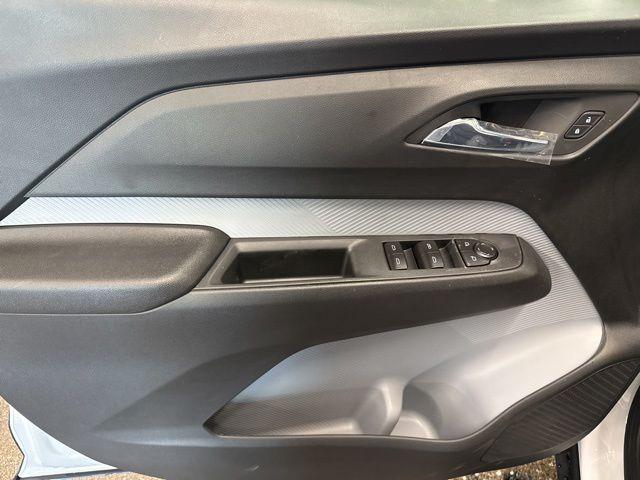2027 Chevrolet Bolt LT FWD
