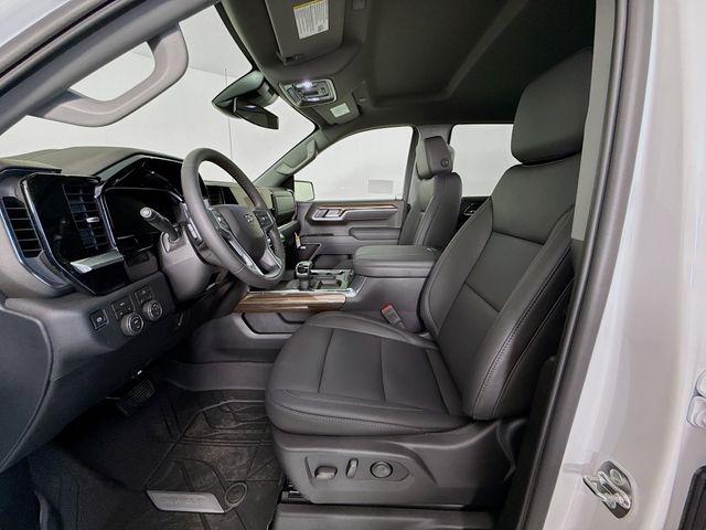 2026 Chevrolet Silverado 1500 4WD Crew Cab Short Bed RST