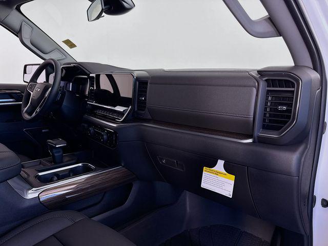 2026 Chevrolet Silverado 1500 4WD Crew Cab Short Bed RST