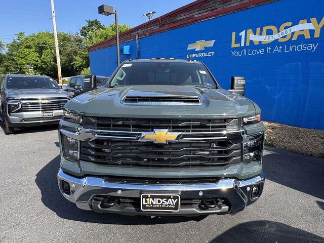 2026 Chevrolet Silverado 3500HD Crew Cab, Long Bed, LT Dual Rear Wheel, RWD