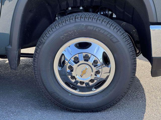 2026 Chevrolet Silverado 3500HD Crew Cab, Long Bed, LT Dual Rear Wheel, RWD