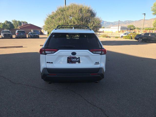 2020 Toyota RAV4 Hybrid XLE