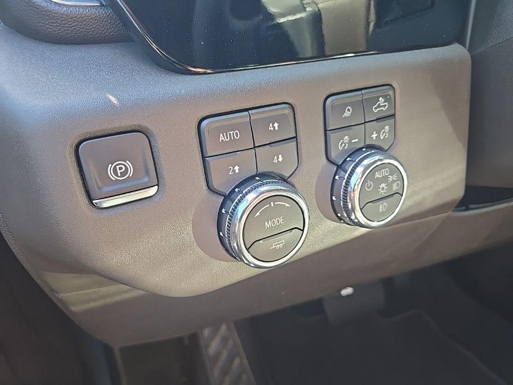 2026 GMC Sierra 1500 SLT - Photo 14