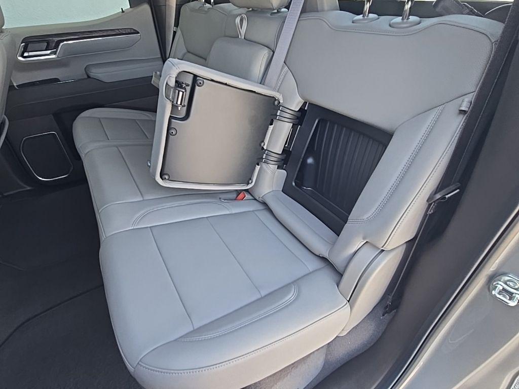 2026 GMC Sierra 1500 SLT - Photo 27