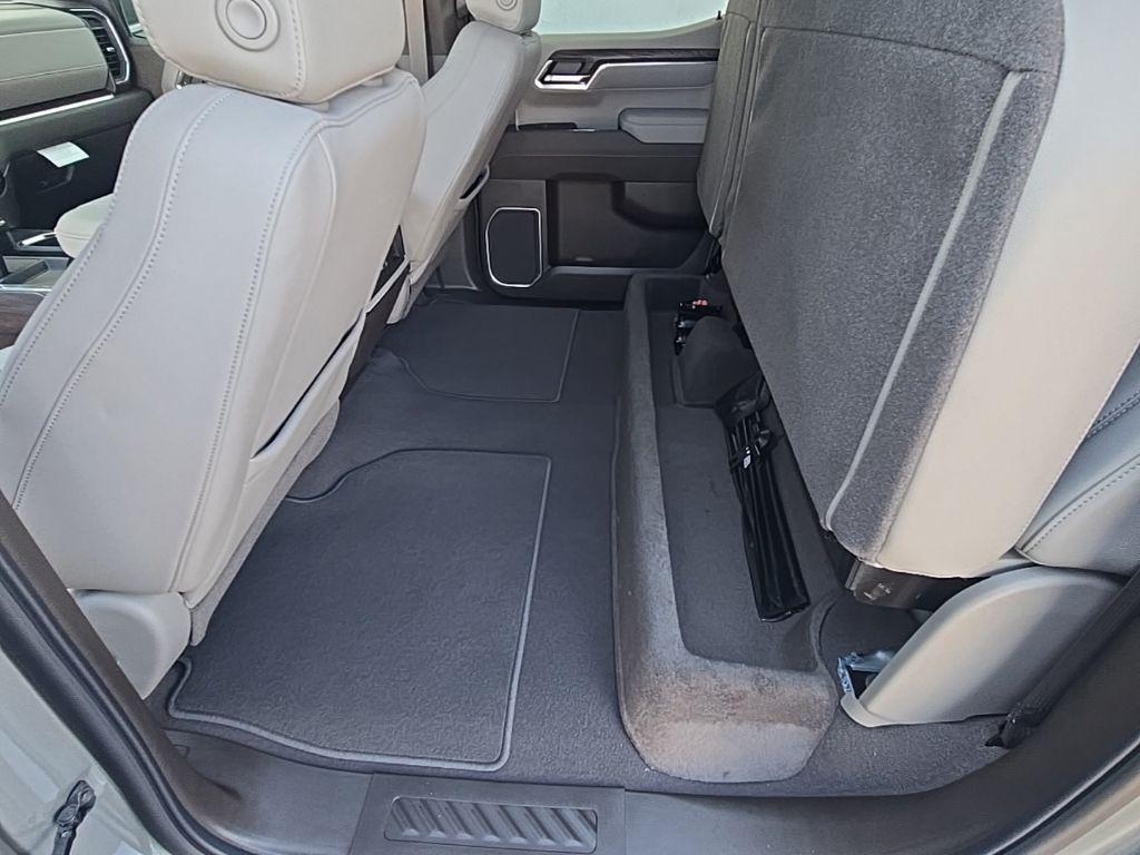 2026 GMC Sierra 1500 SLT - Photo 28