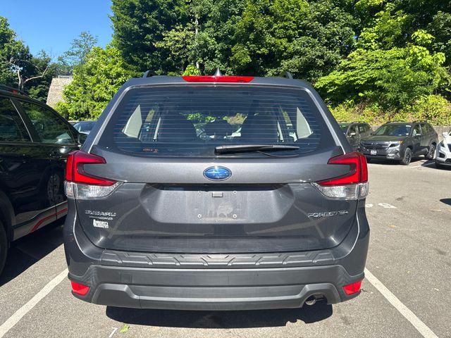 2023 Subaru Forester Base