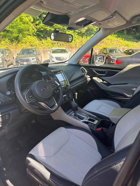 2023 Subaru Forester Base
