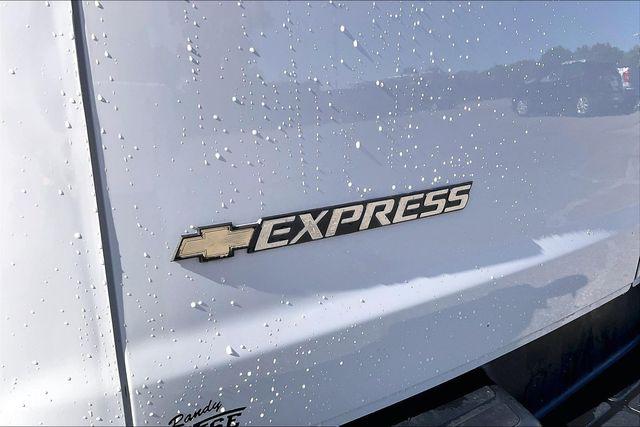 2023 Chevrolet Express Cargo Van RWD 2500 Extended Wheelbase WT