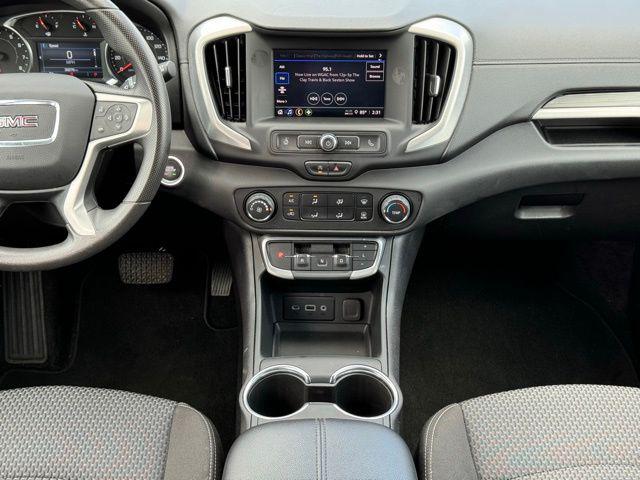 2024 GMC Terrain FWD SLE