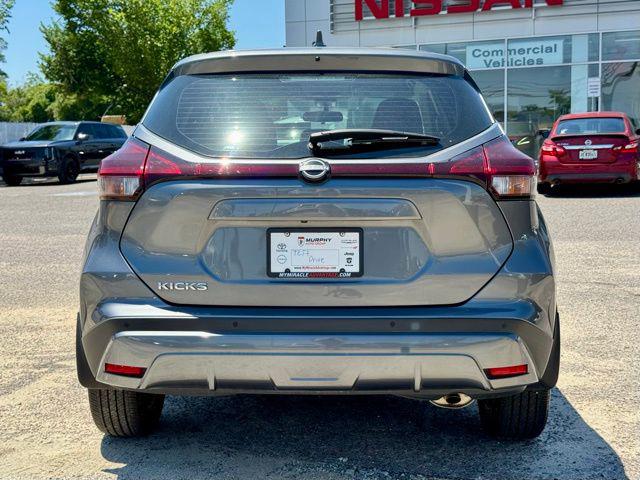 2023 Nissan Kicks S Xtronic CVT