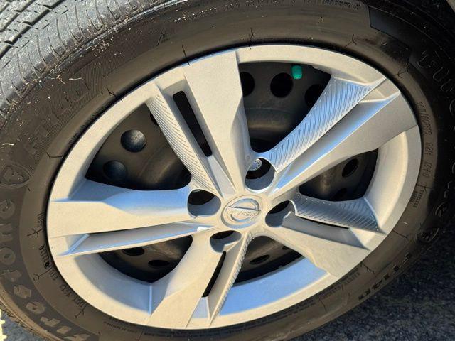 2023 Nissan Kicks S Xtronic CVT
