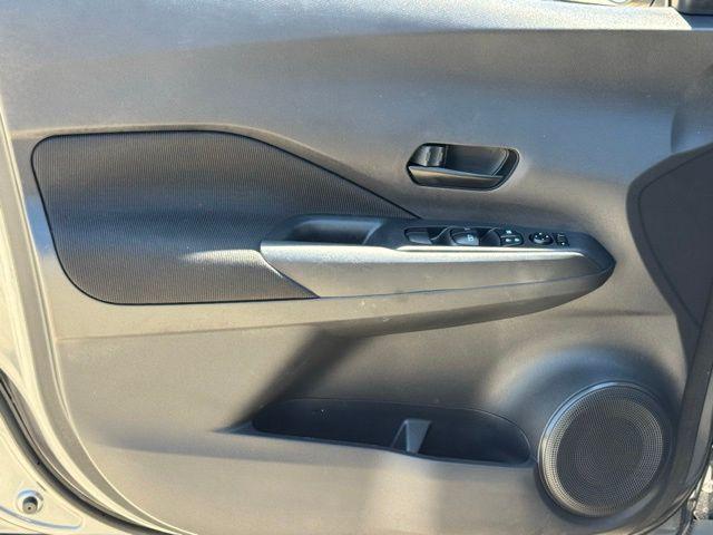 2023 Nissan Kicks S Xtronic CVT