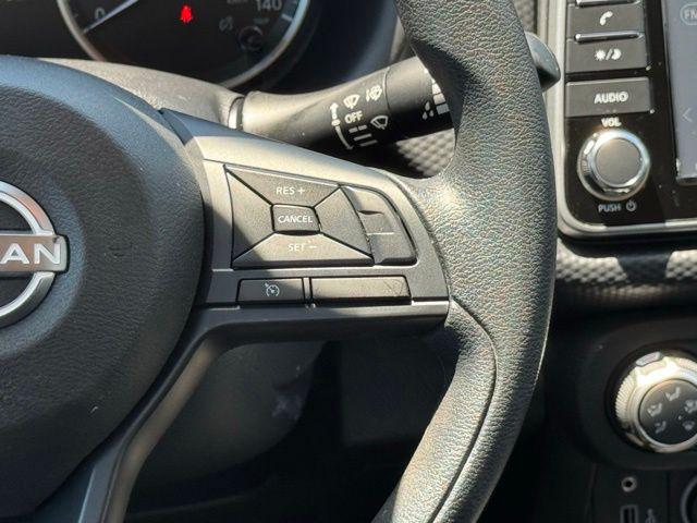 2023 Nissan Kicks S Xtronic CVT